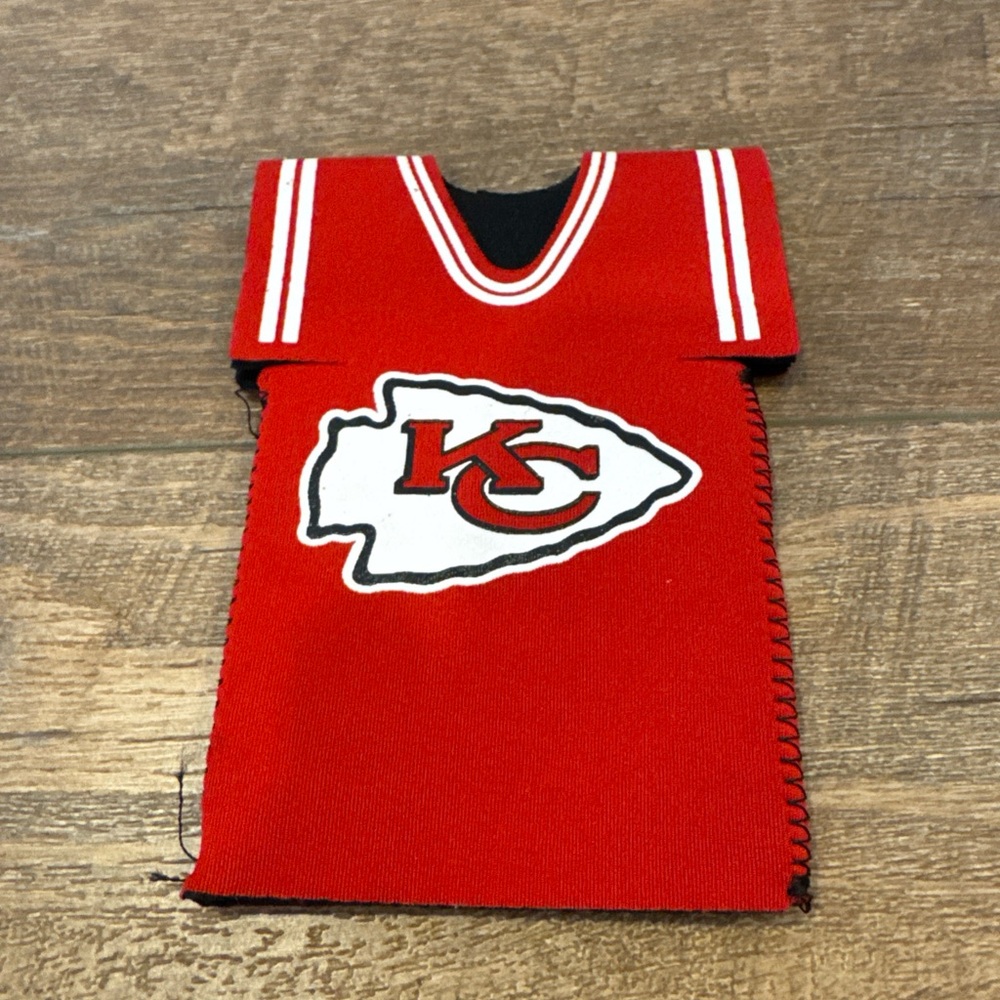 New NFL Licensed Kansas City Chiefs Jersey Neoprene Bottle Koozie Coolie Huggie